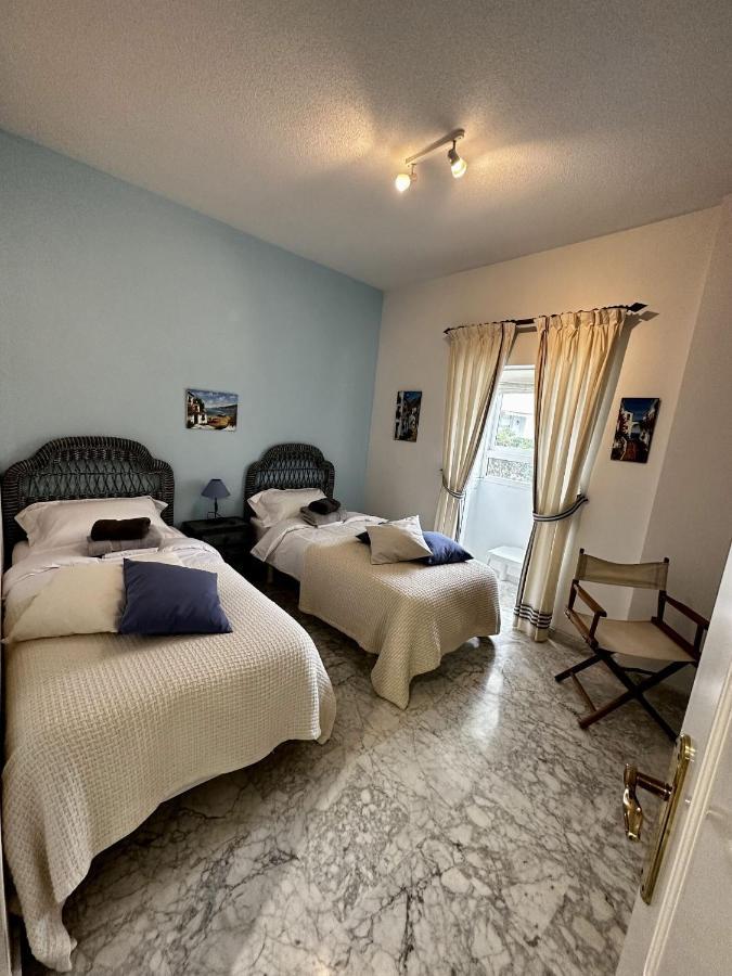 Marbella Real Seaside Apartment Room photo